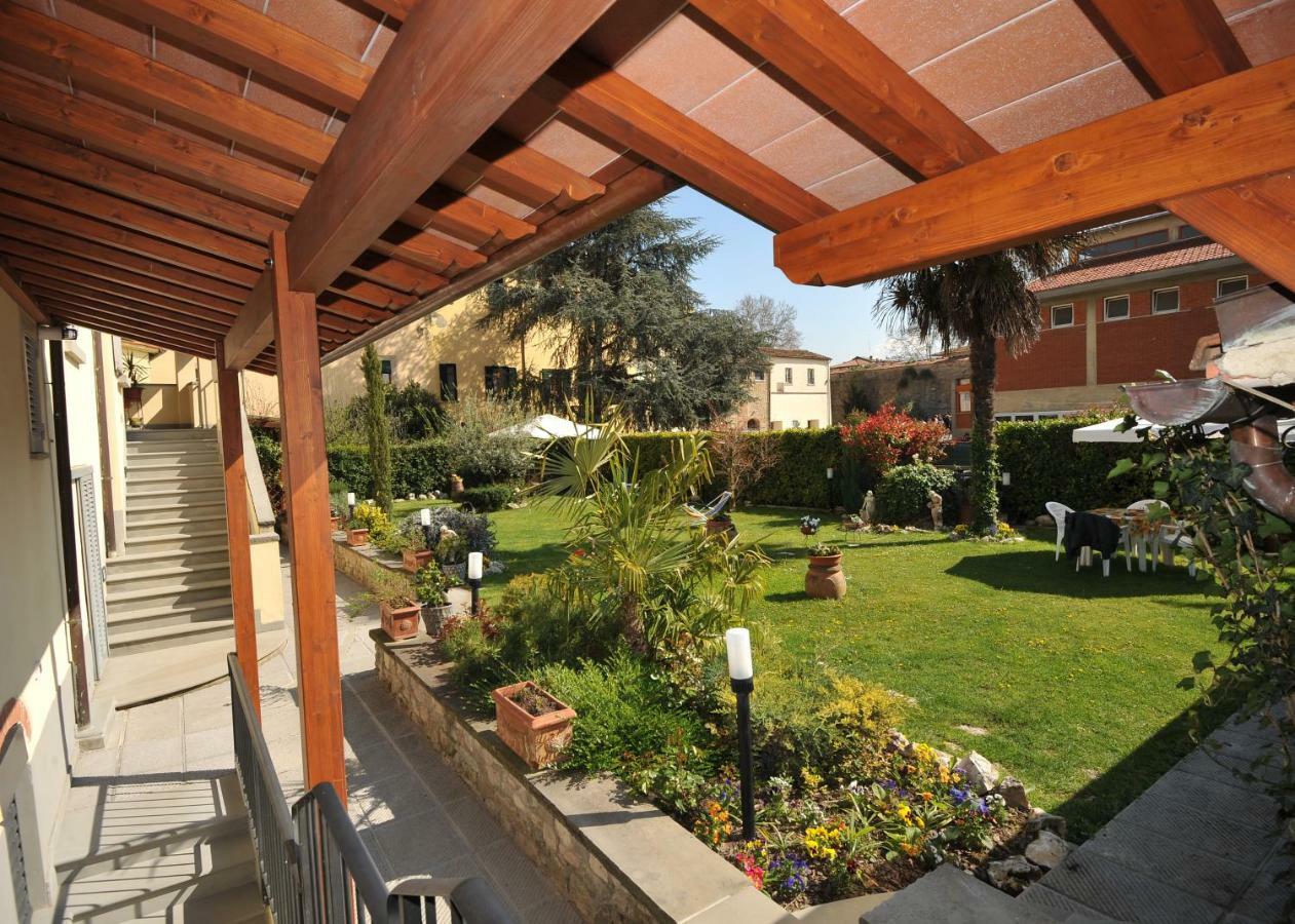 Residence Le Gagli Arde Arezzo Buitenkant foto