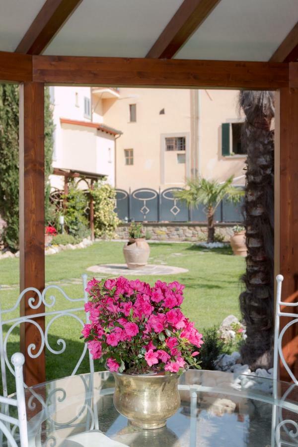 Residence Le Gagli Arde Arezzo Buitenkant foto